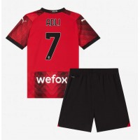 Camiseta AC Milan Yacine Adli #7 Primera Equipación Replica 2023-24 para niños mangas cortas (+ Pantalones cortos)